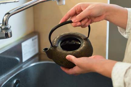 【南部鉄器のお手入れ方法】ずっと使いたいから、心地よい暮らしを楽しむコツ。